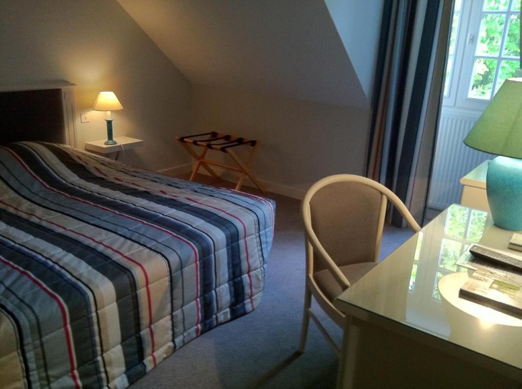 Logis La Marjolaine Hotel Moulay Bilik gambar